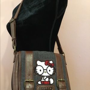 Hello kitty messenger bag